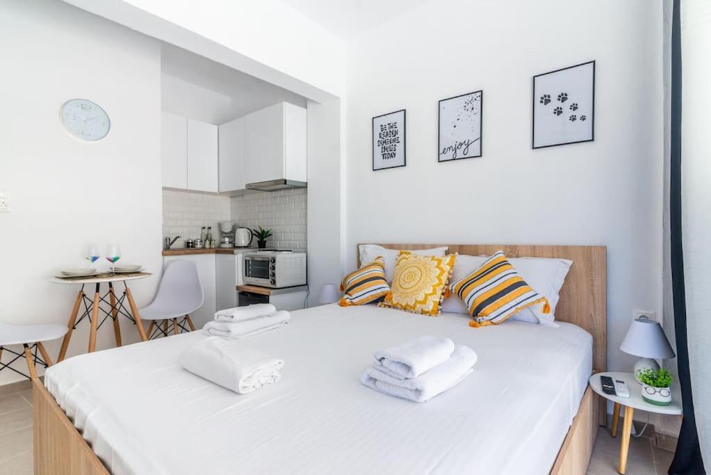 New Studio In The Heart Of City Center Ираклио Екстериор снимка