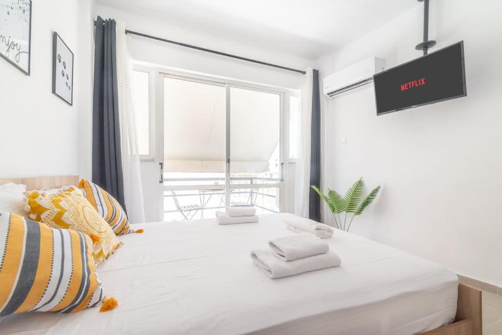 New Studio In The Heart Of City Center Ираклио Екстериор снимка