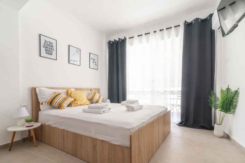 New Studio In The Heart Of City Center Ираклио Екстериор снимка