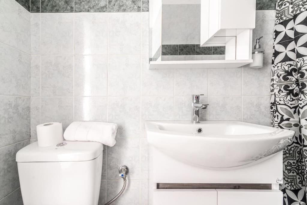 New Studio In The Heart Of City Center Ираклио Екстериор снимка